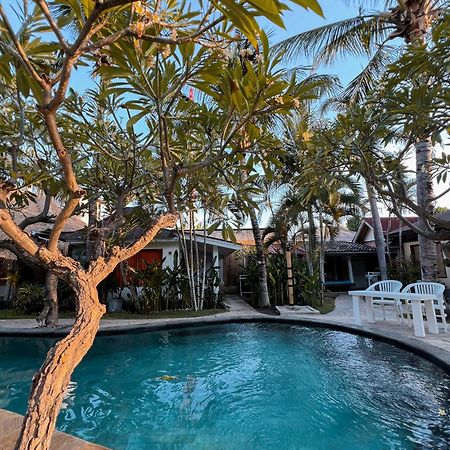Готель Coconut Dream Гілі-Траванган Екстер'єр фото